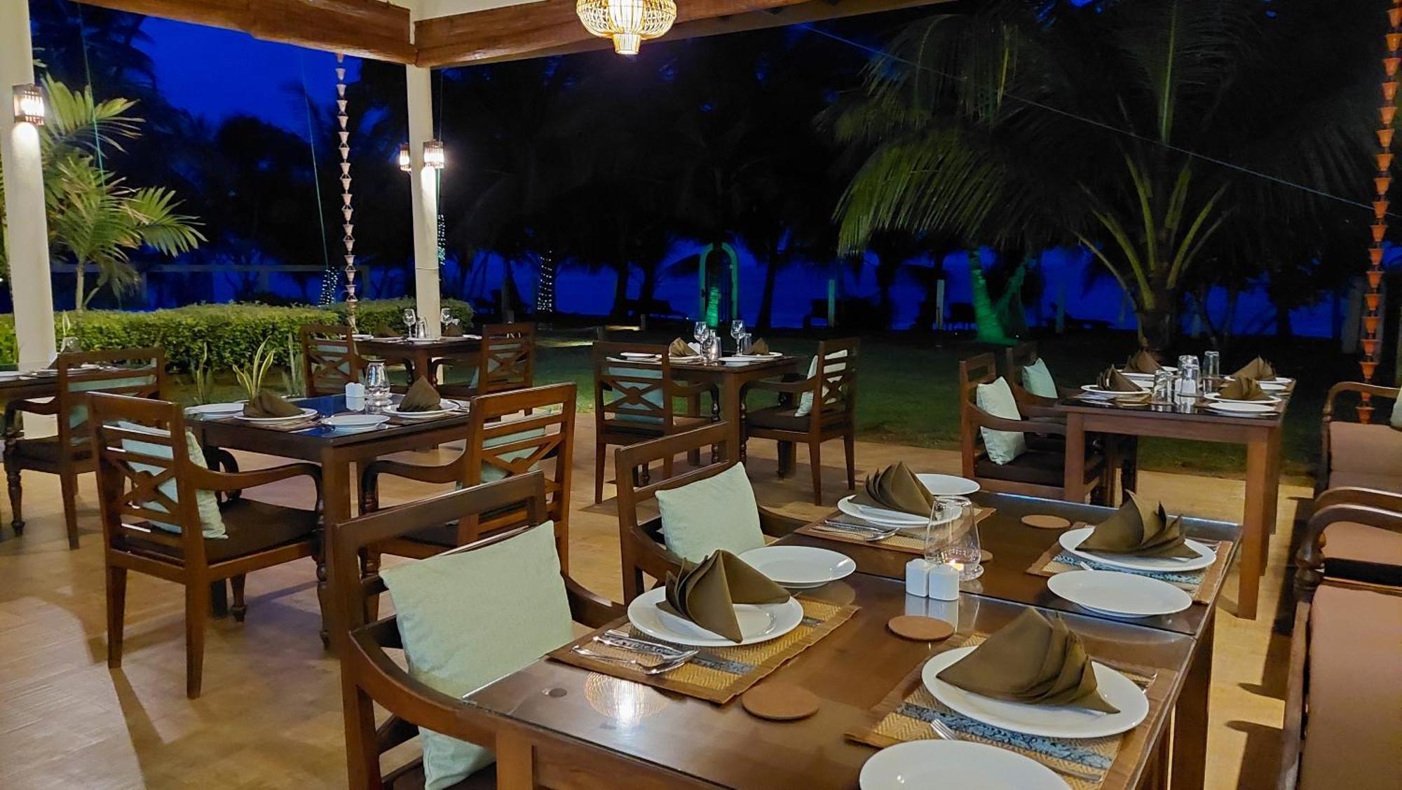 Lanka Beach Grand Villa Rekawa 外观 照片