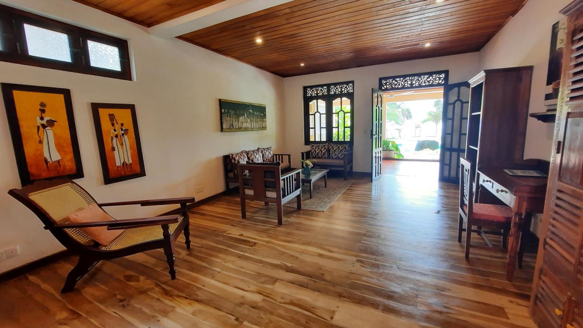 Lanka Beach Grand Villa Rekawa 外观 照片