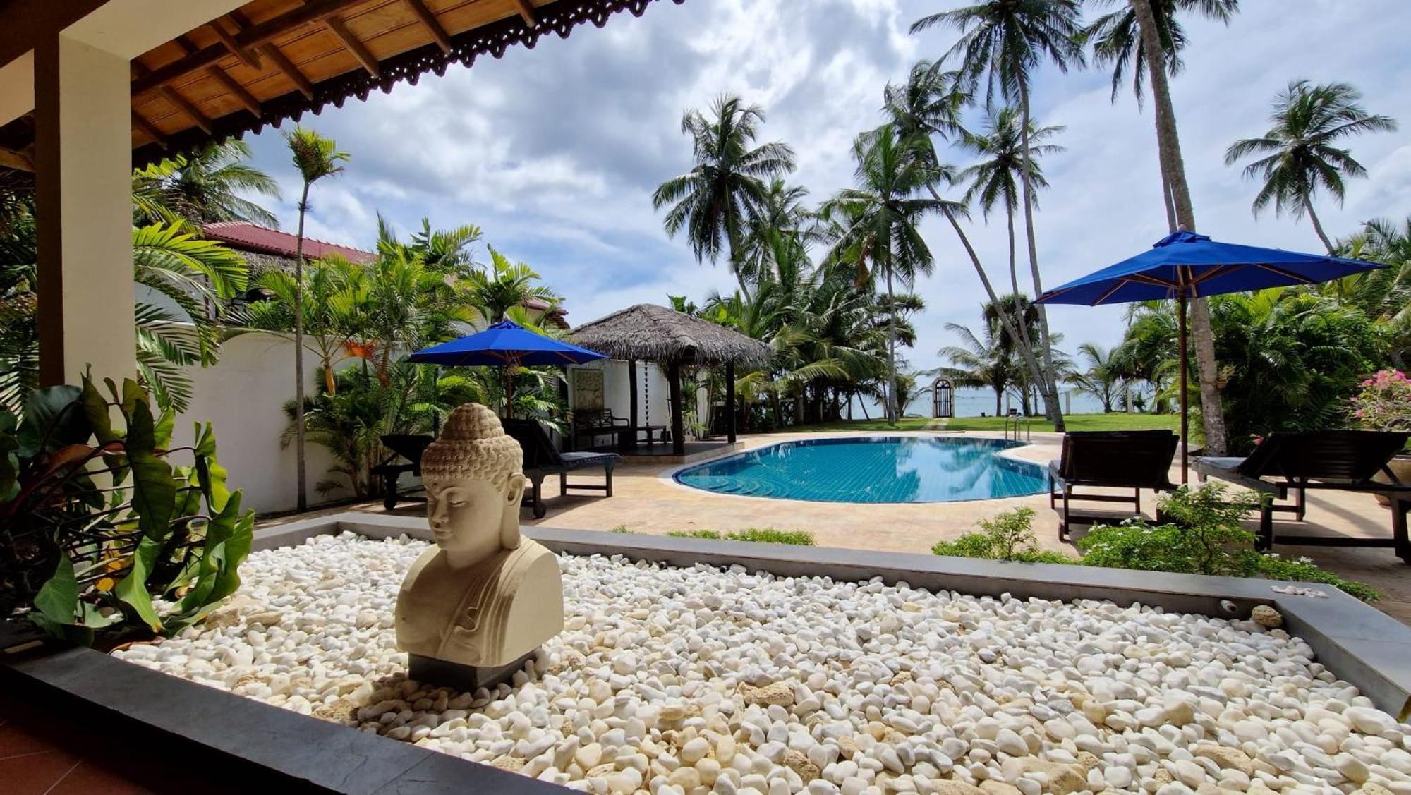 Lanka Beach Grand Villa Rekawa 外观 照片