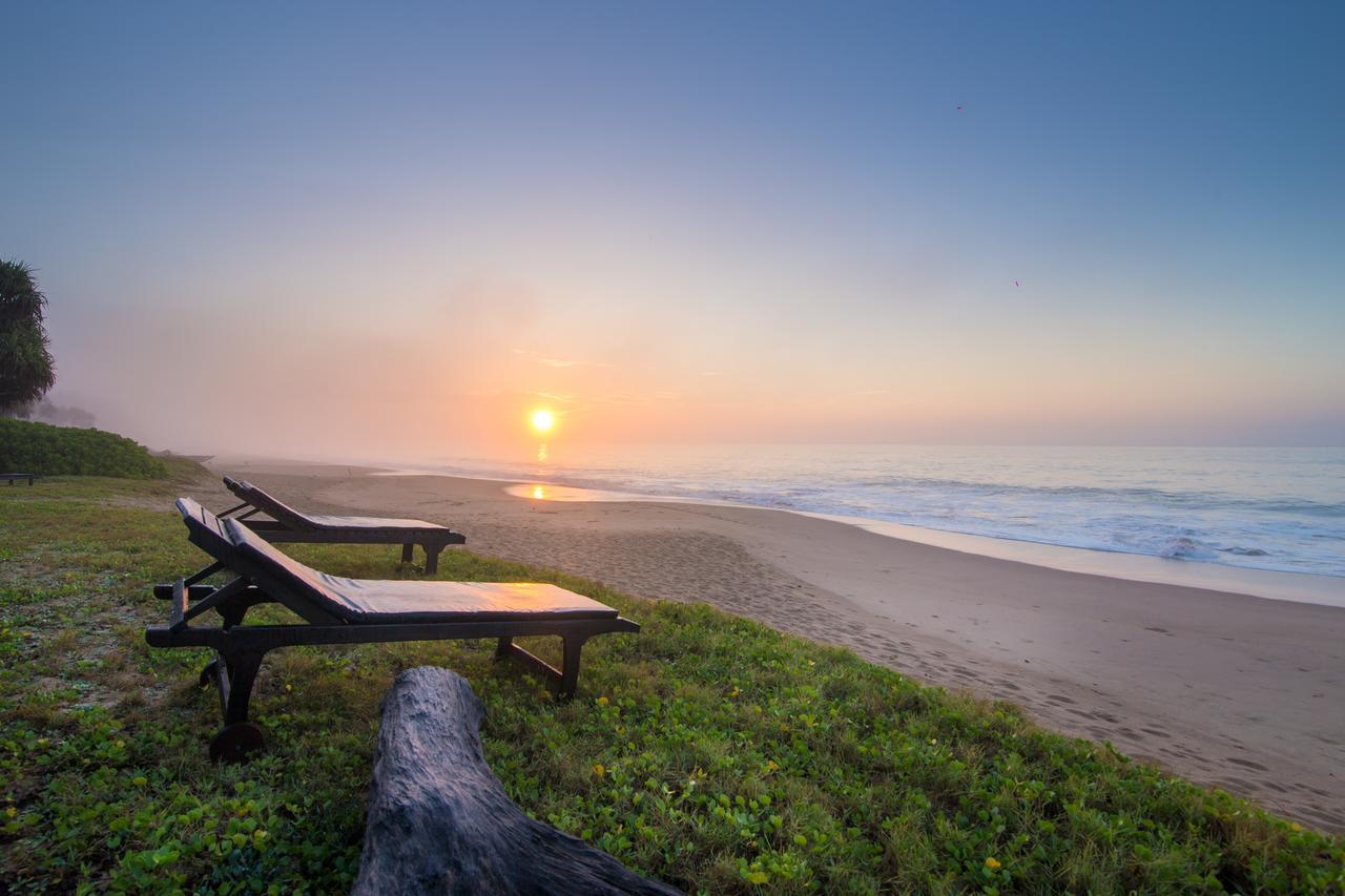 Lanka Beach Grand Villa Rekawa 外观 照片